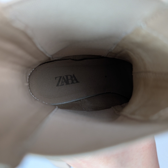Zara Lug Sole Chelsea Boots Block Heel - Picture 13 of 15